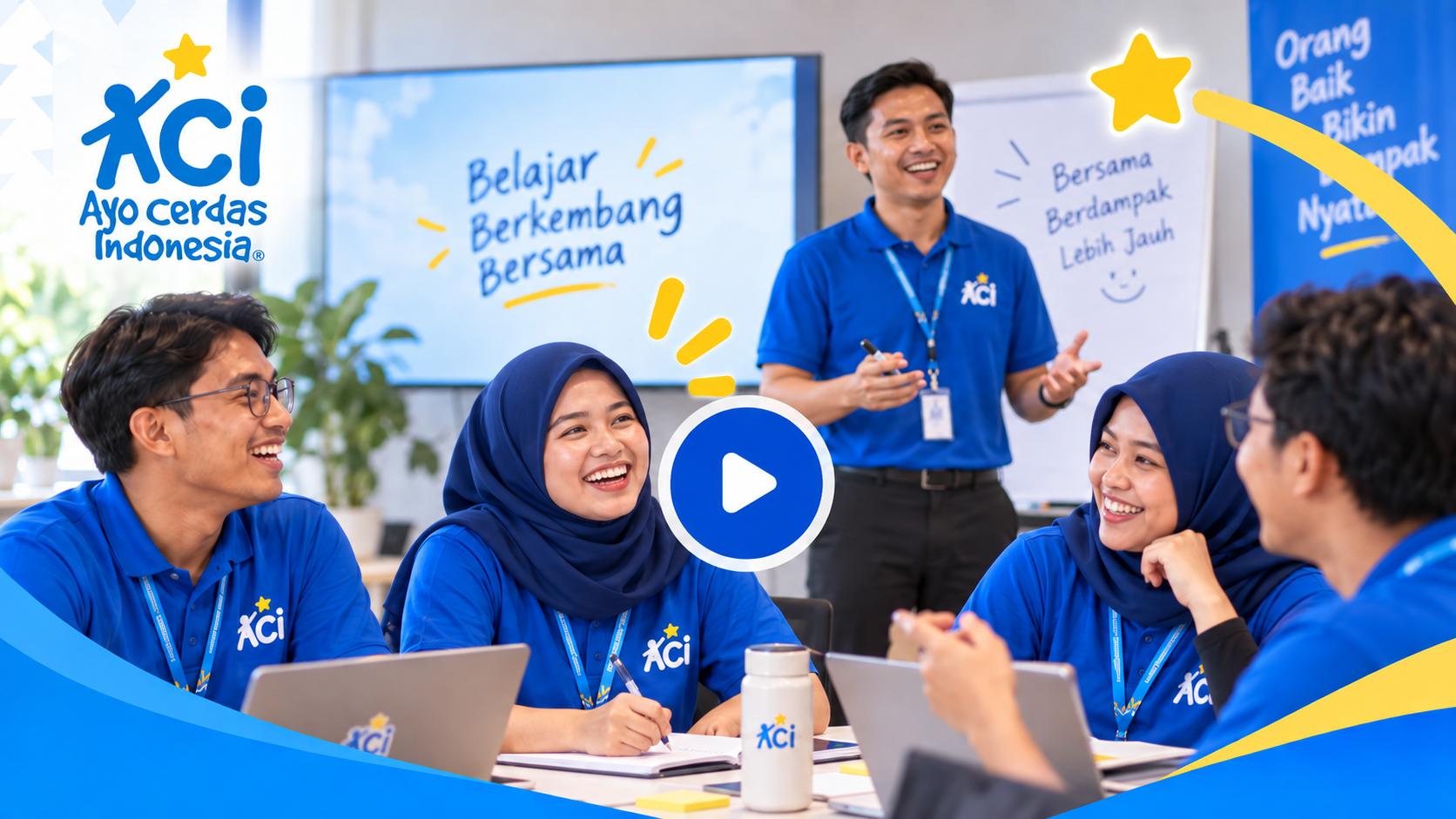Tim ACI mengikuti sesi training dan diskusi bersama di ruang belajar